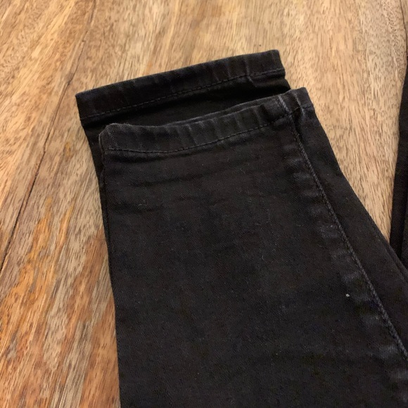 Black Distressed High-Rise Ripped Jeans - 0 - Picture 5 of 8